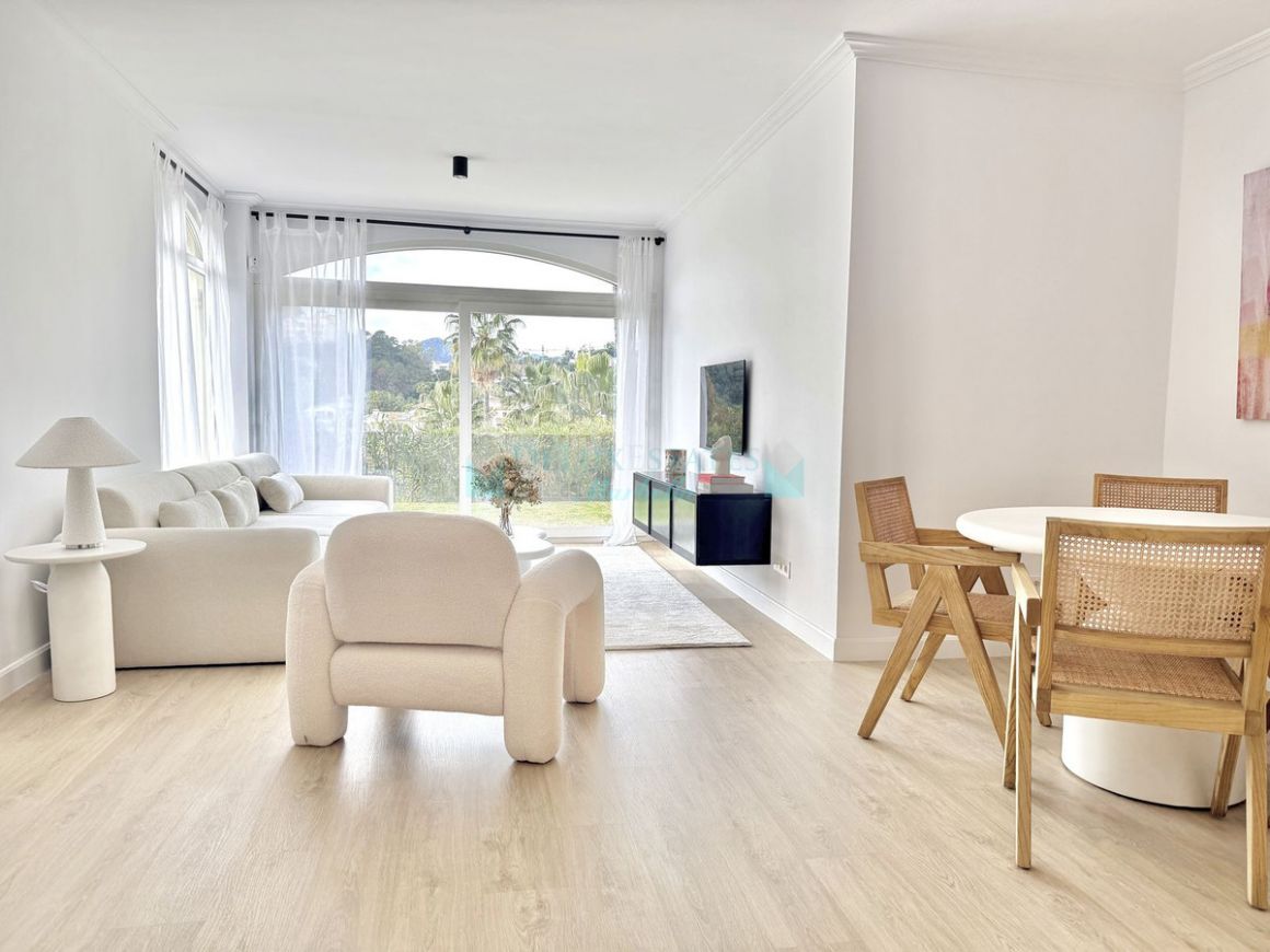 Ground Floor Apartment for sale in  La Quinta, Benahavis