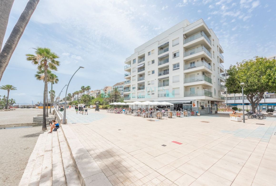 Apartment for sale in Estepona