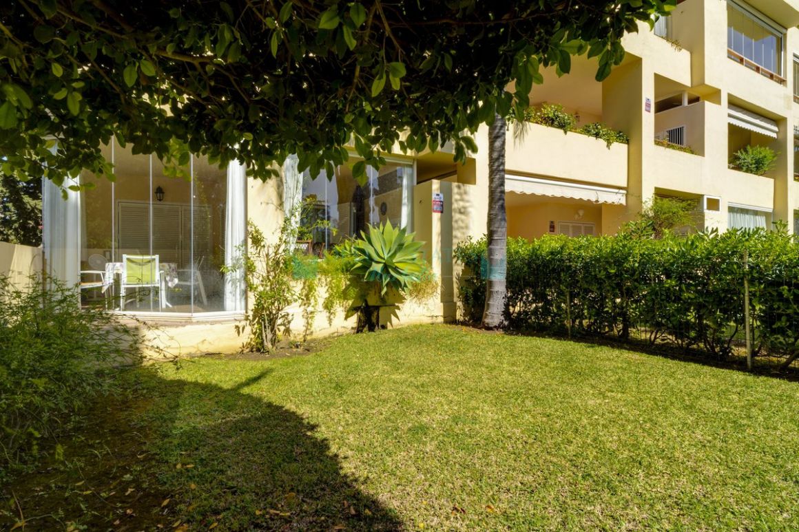 Ground Floor Apartment in Bahia de Marbella, Marbella East