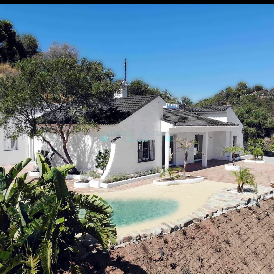 Finca en venta en Estepona