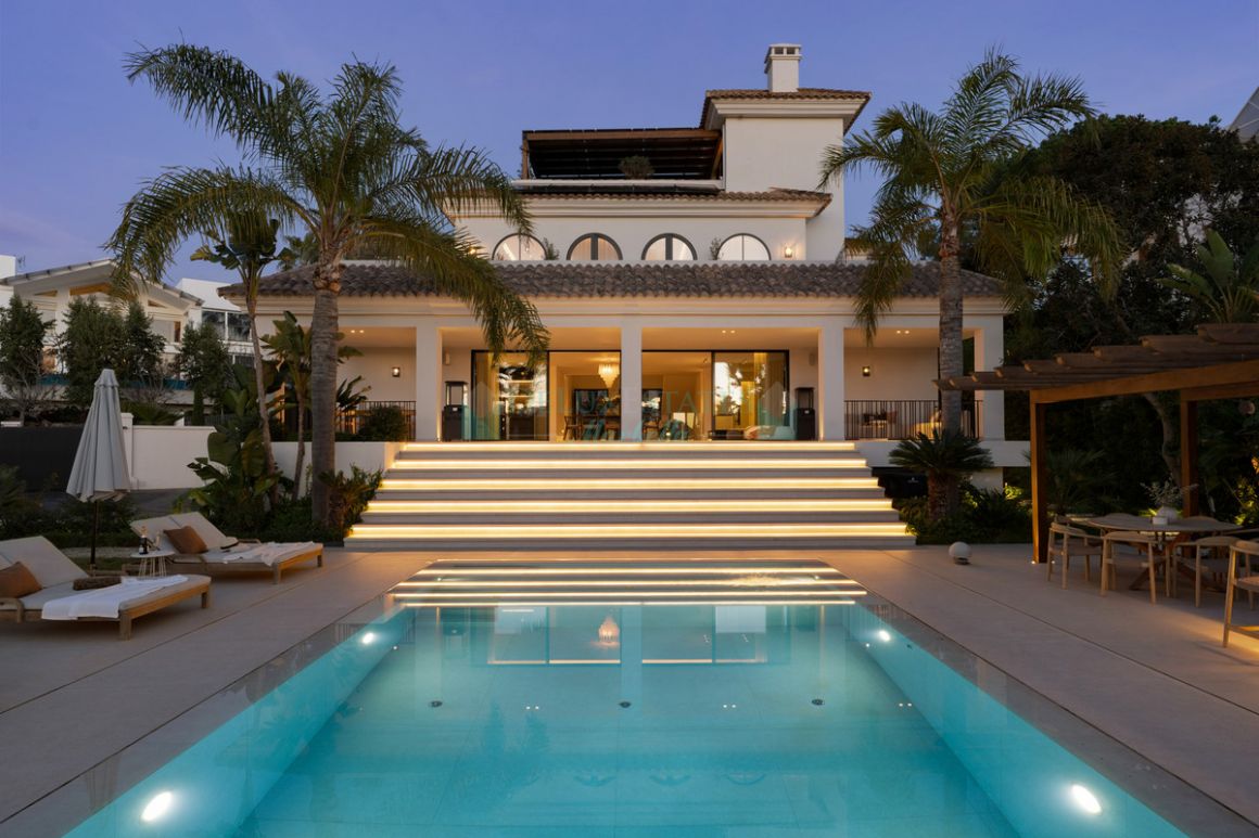 Villa en Nueva Andalucia