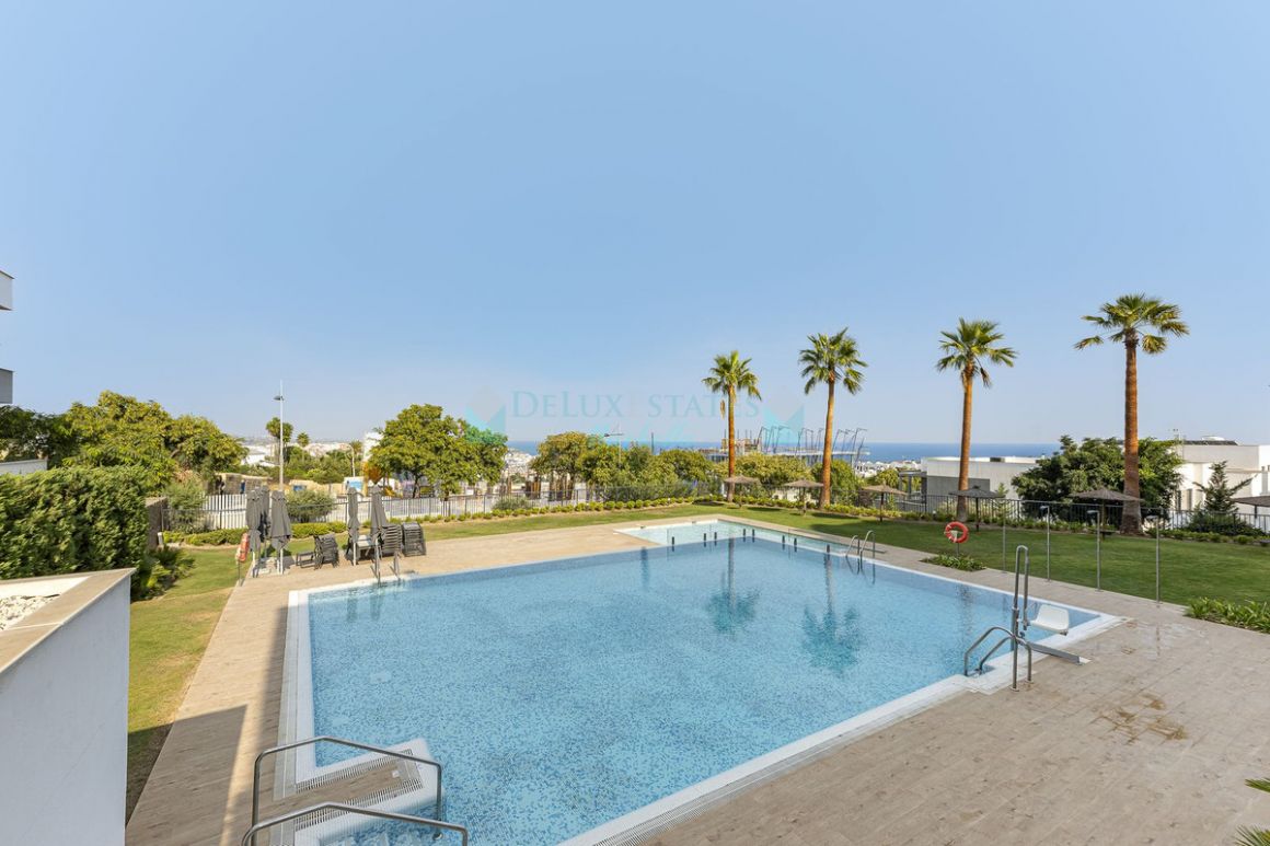 Apartment for sale in Estepona