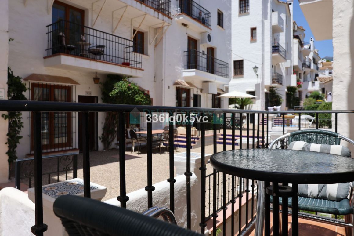 Apartamento Planta Baja en venta en Benahavis