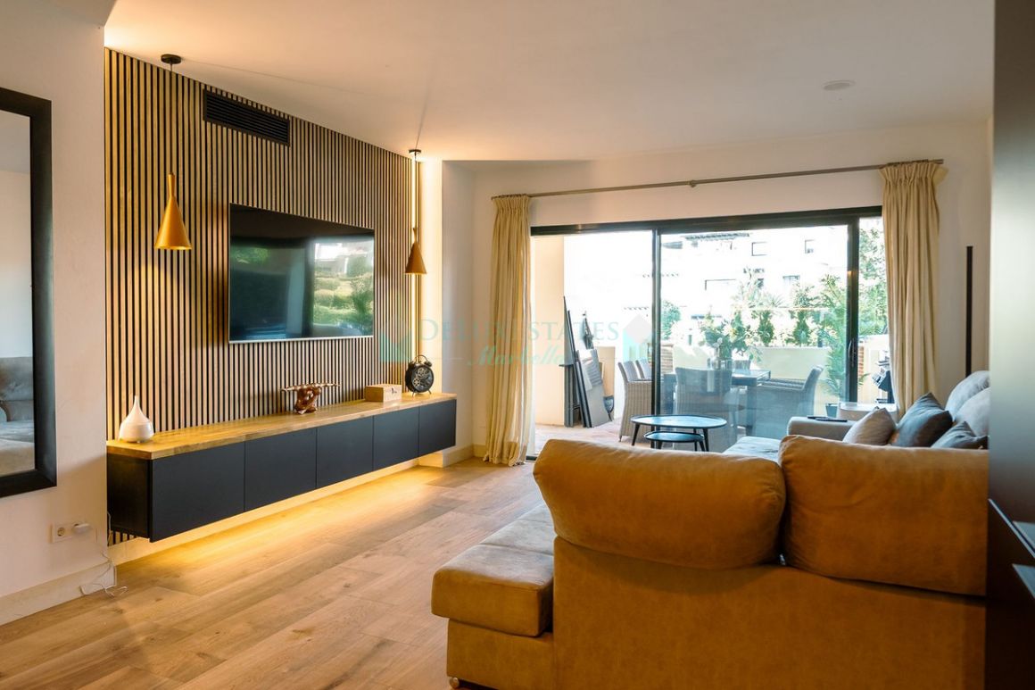 Apartment for rent in Benahavis