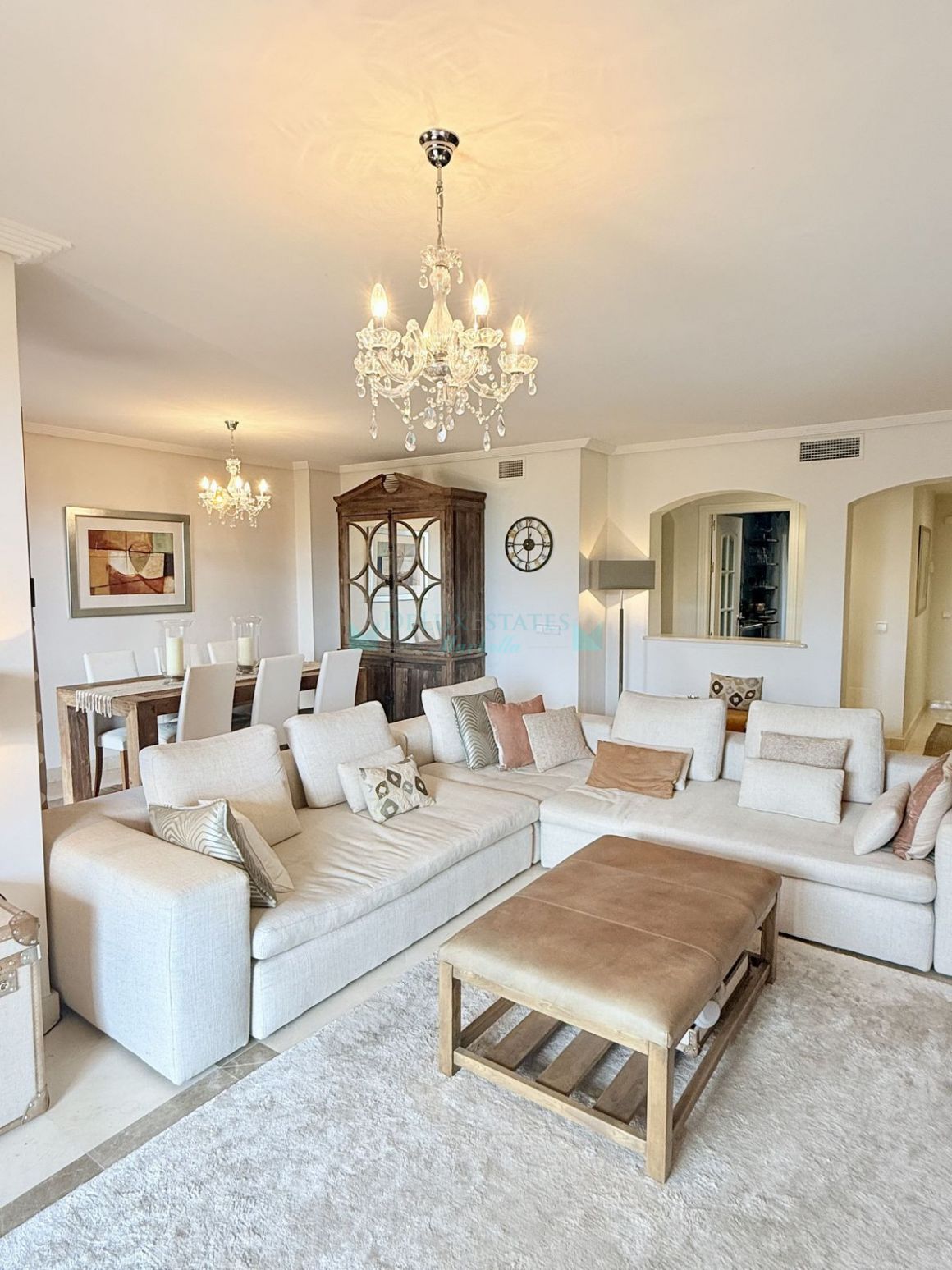 Ground Floor Apartment for sale in  Los Arqueros, Benahavis