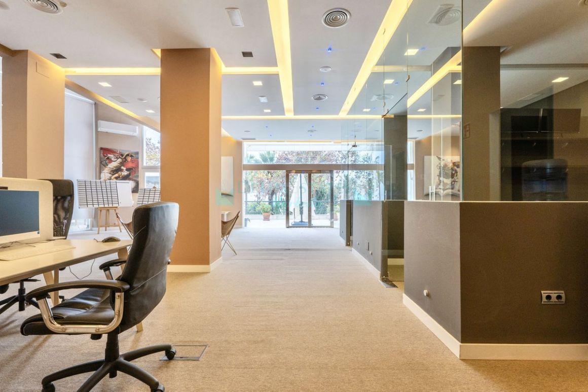 Office for rent in Marbella