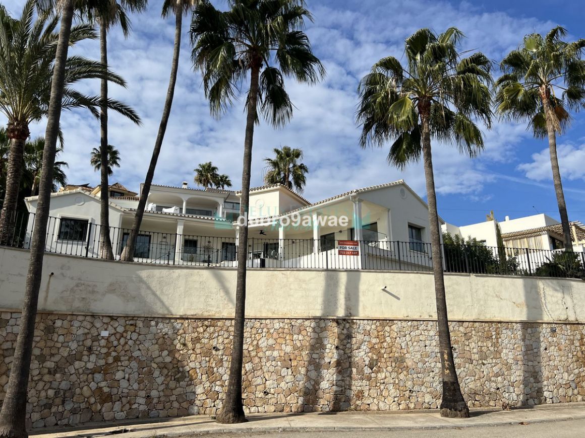 Villa en venta en  Rio Real, Marbella Este