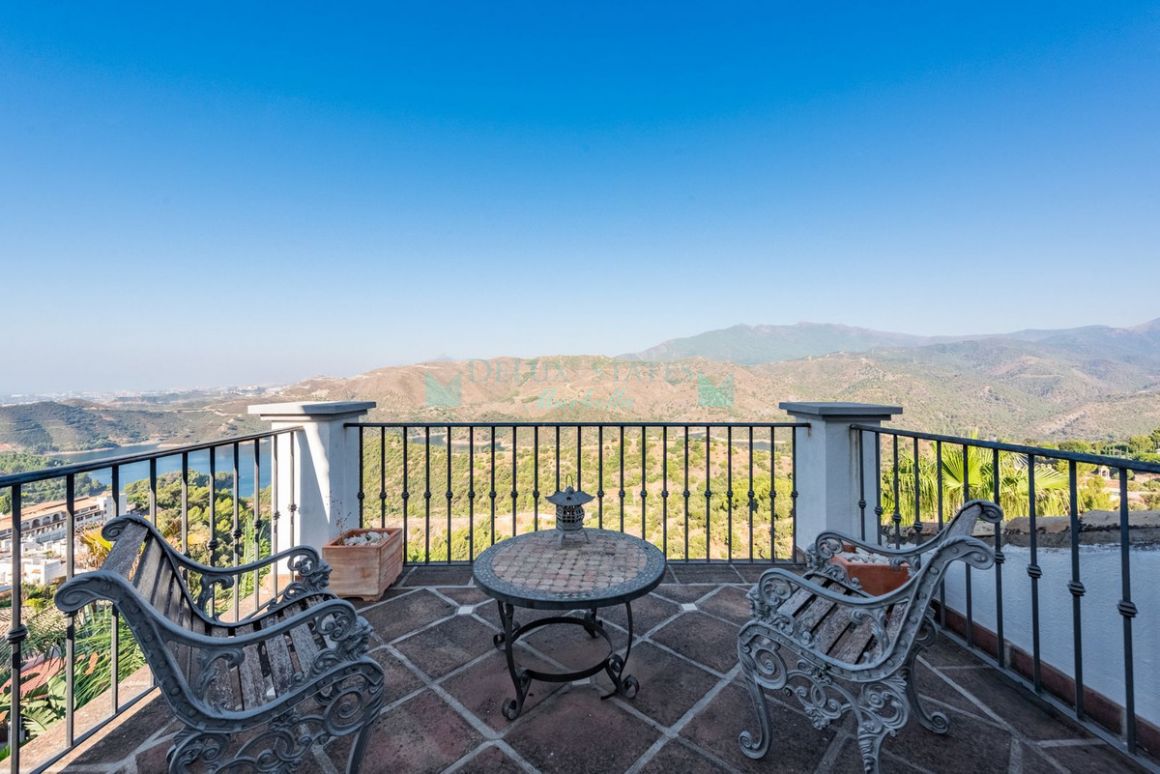 Villa for sale in Istan