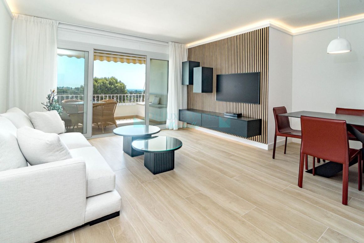 Penthouse for sale in Nueva Andalucia