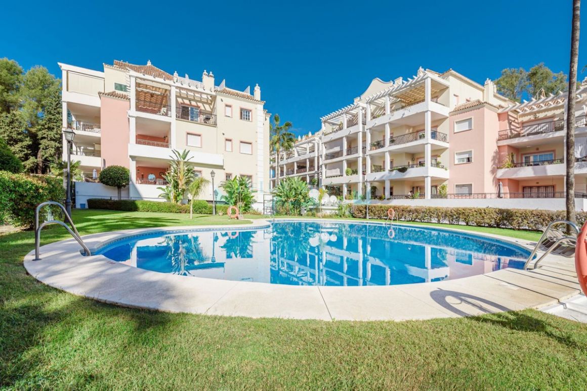 Apartment for rent in Nueva Andalucia