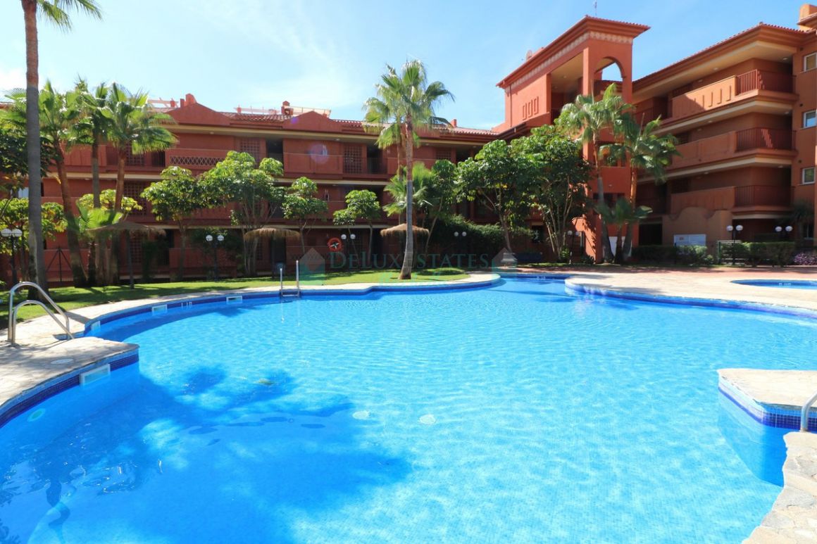 Apartamento Planta Baja en venta en  La Reserva de Marbella, Marbella Este