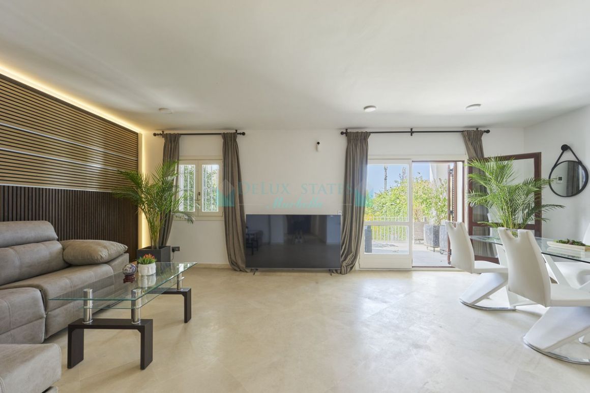 Semi Detached Villa for rent in Marbella