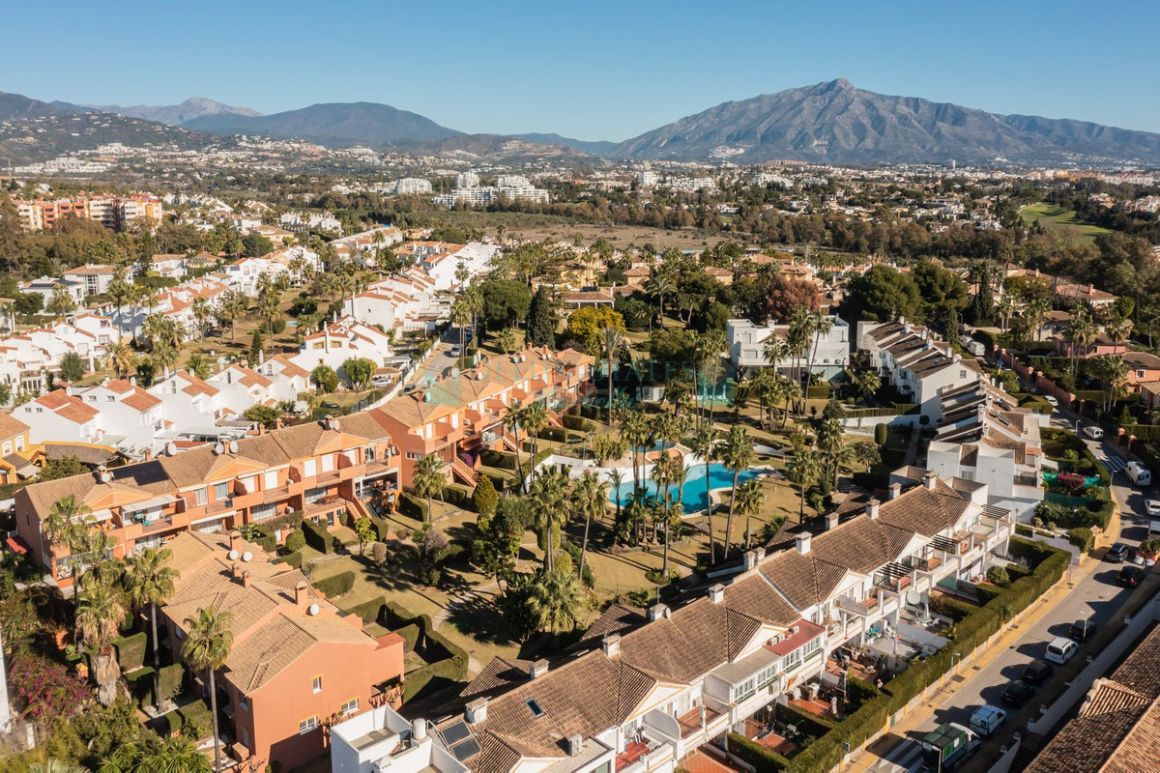 Adosado en Atalaya, Estepona