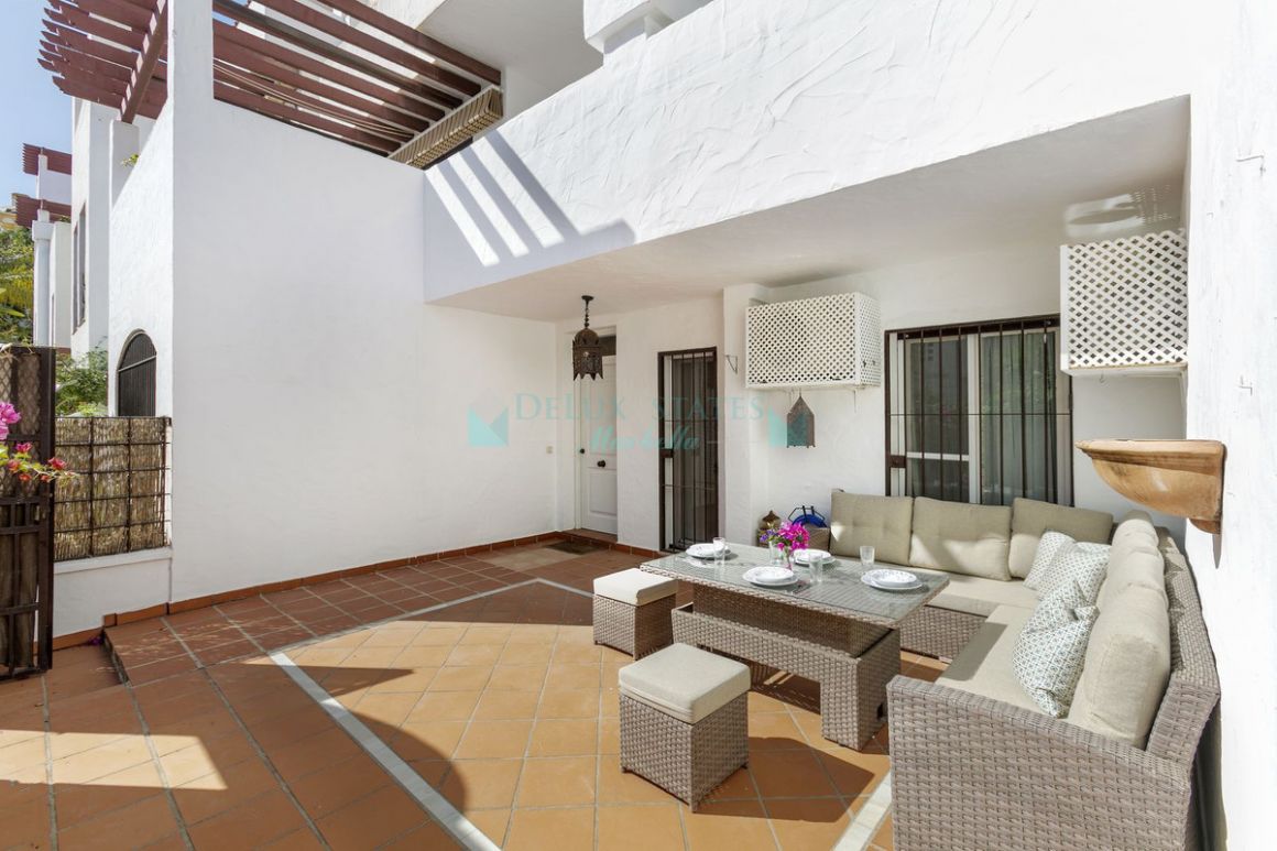 Ground Floor Apartment for sale in Nueva Andalucia