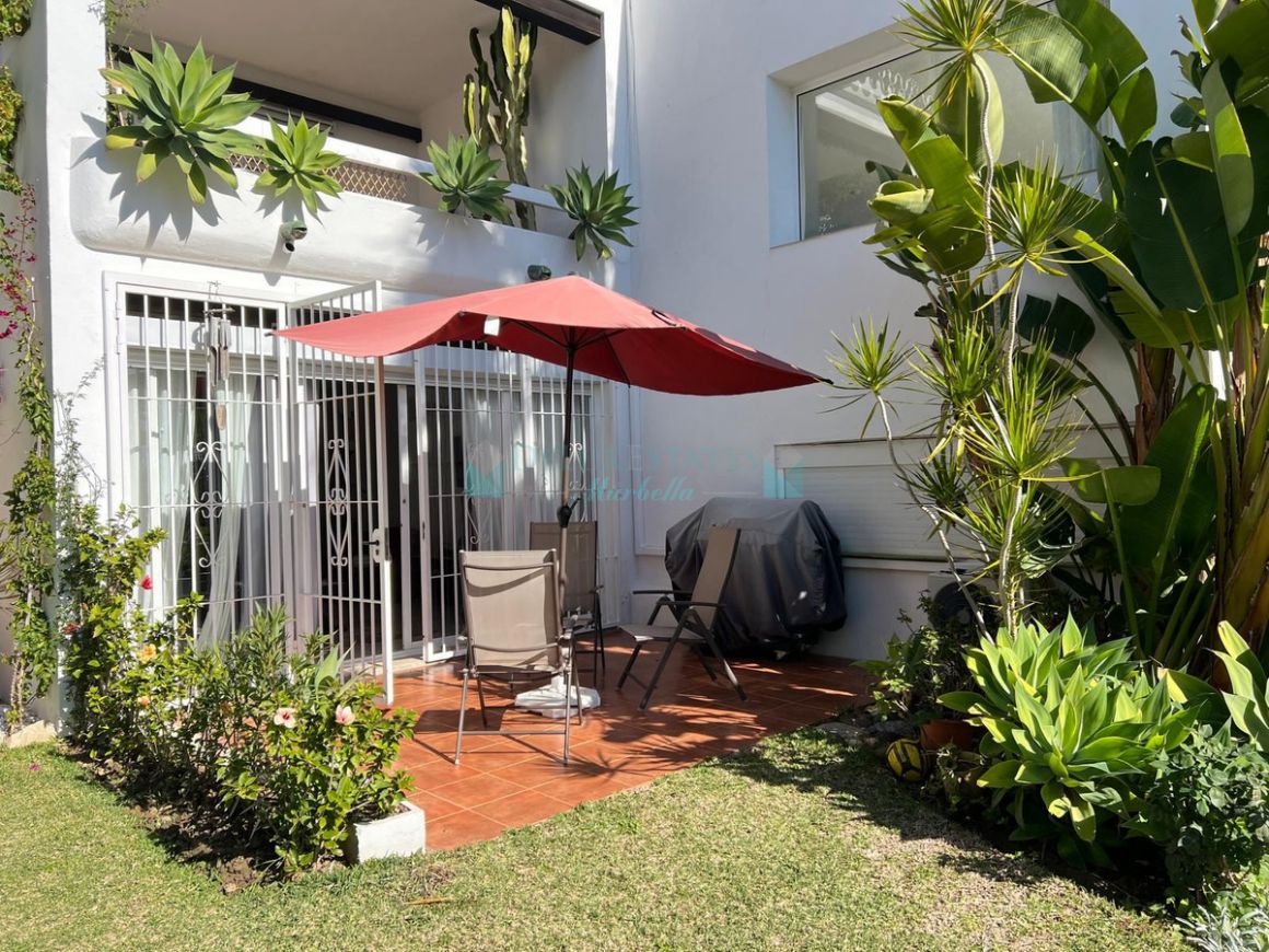 Ground Floor Apartment for sale in  Aloha, Nueva Andalucia