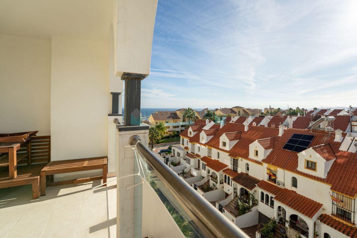 Apartment for sale in Estepona