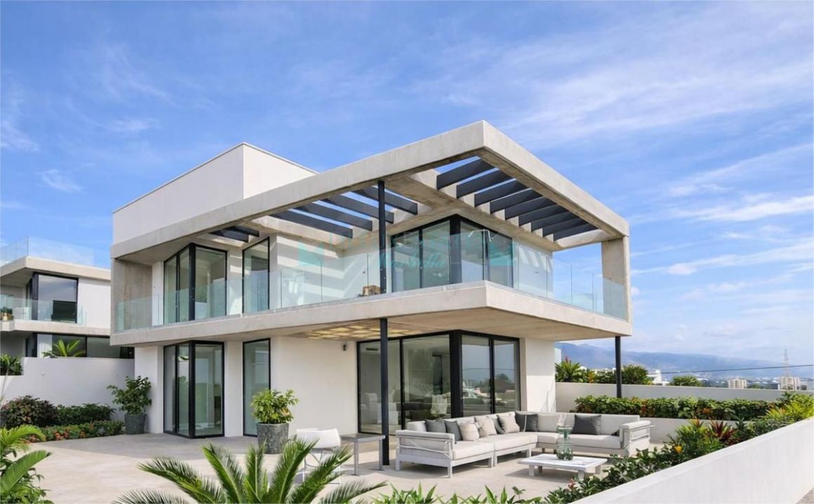 Villa for rent in Nueva Andalucia