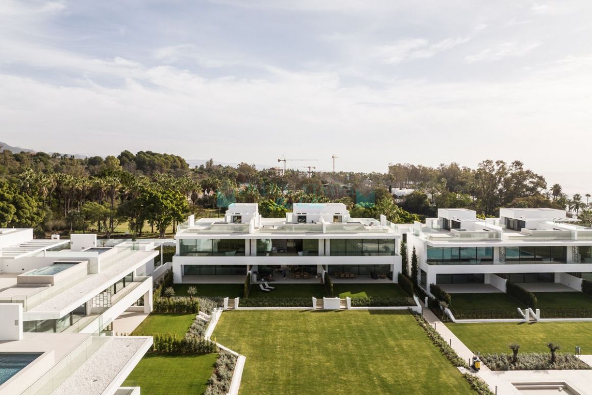 Semi Detached Villa for sale in Marbella Golden Mile