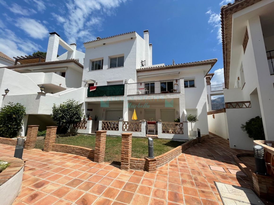 Ground Floor Apartment for sale in  Aloha, Nueva Andalucia