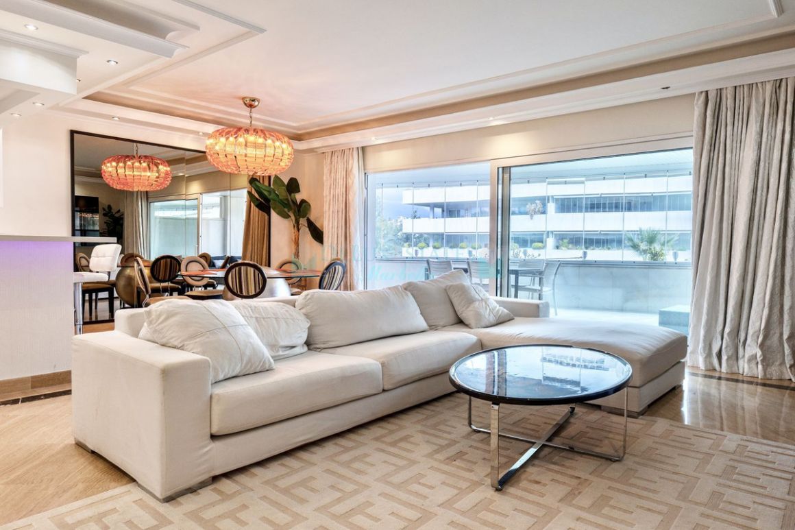 Penthouse for rent in Marbella - Puerto Banus