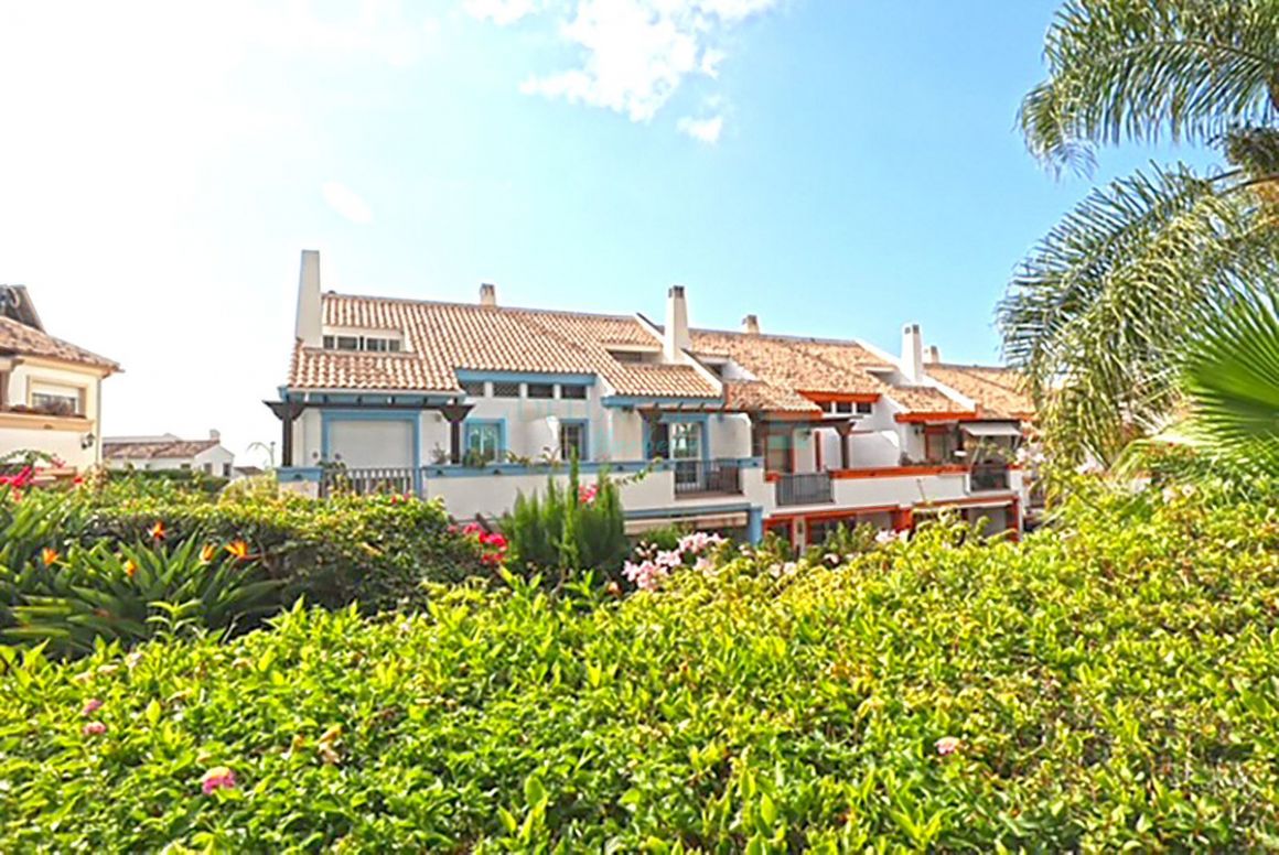 Town House for rent in Marbella
