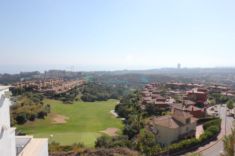 Apartment for rent in  Santa Clara, Marbella East