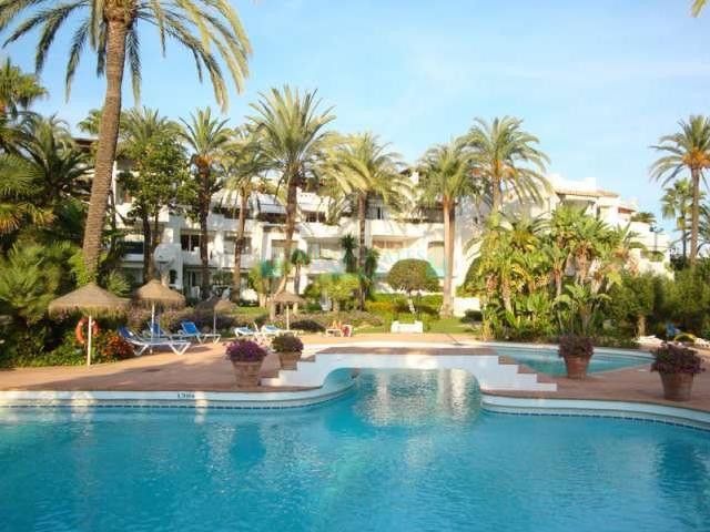 Apartment for rent in Estepona