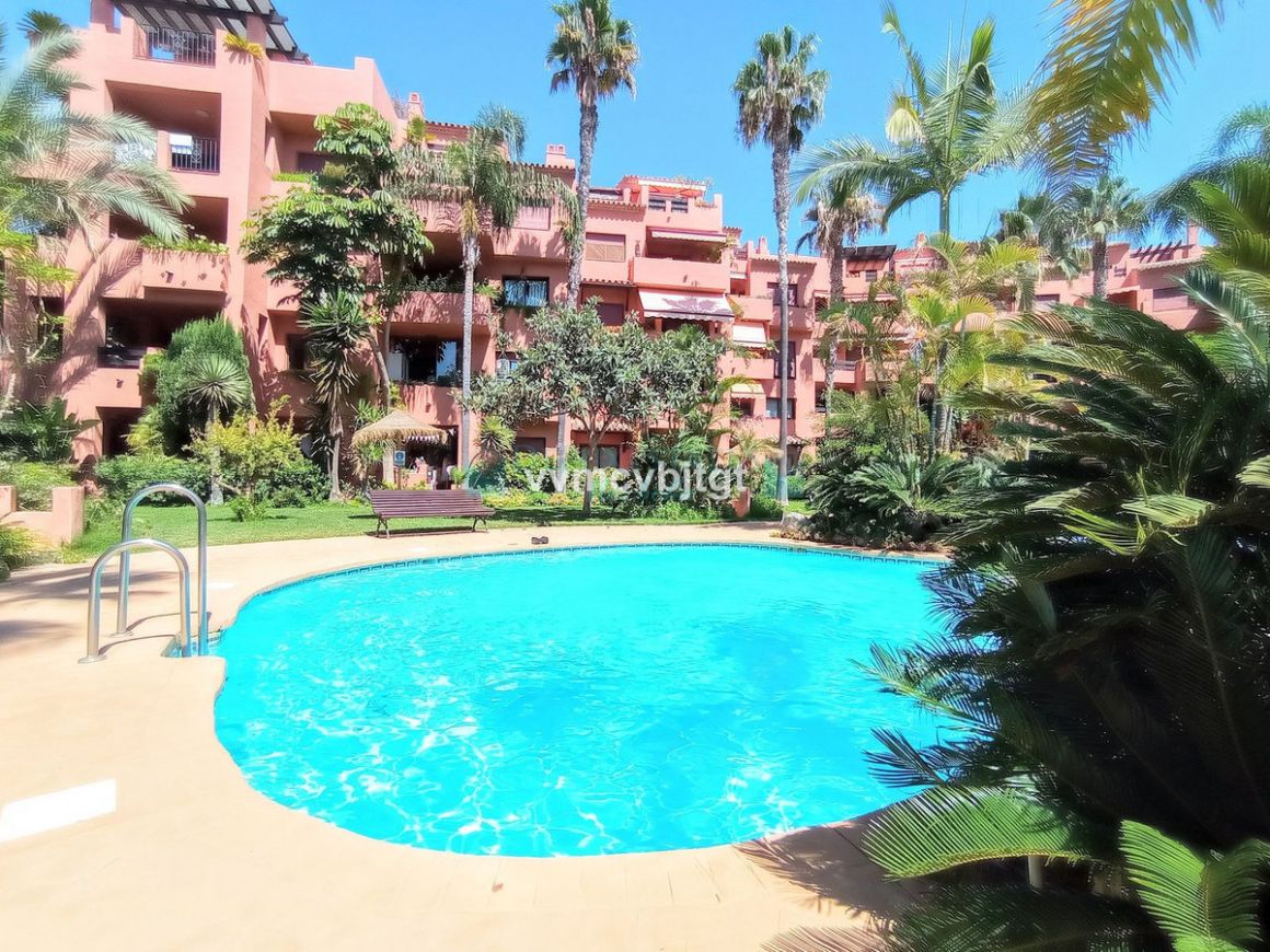 Apartment for sale in  Las Chapas, Marbella East