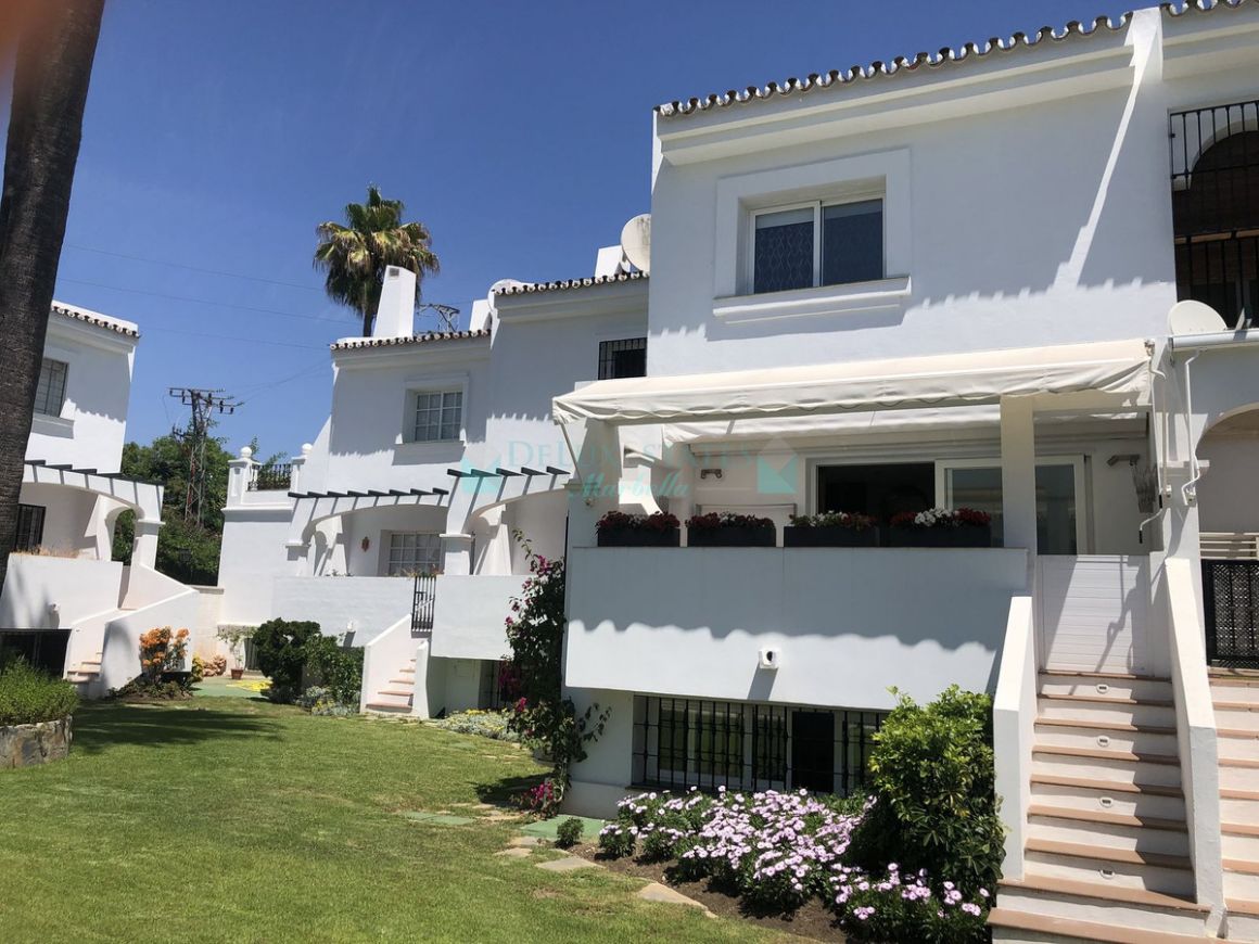 Town House for rent in Nueva Andalucia