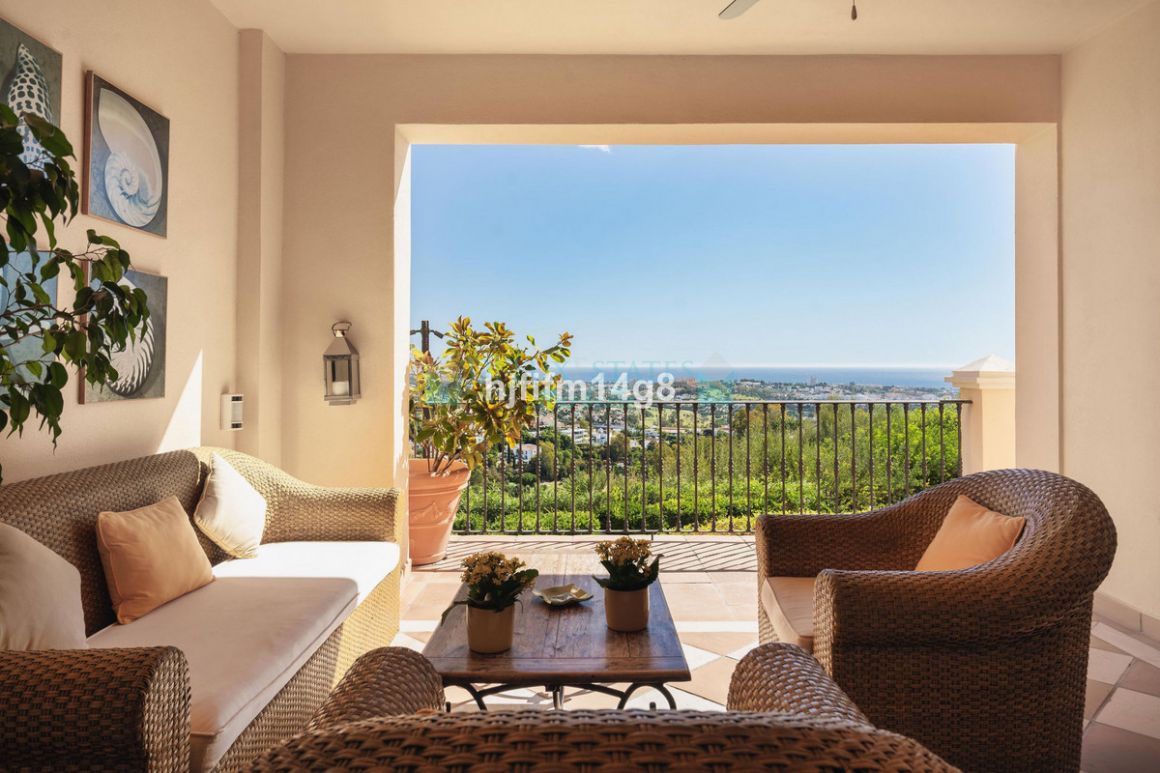 Apartamento Planta Baja en venta en Benahavis