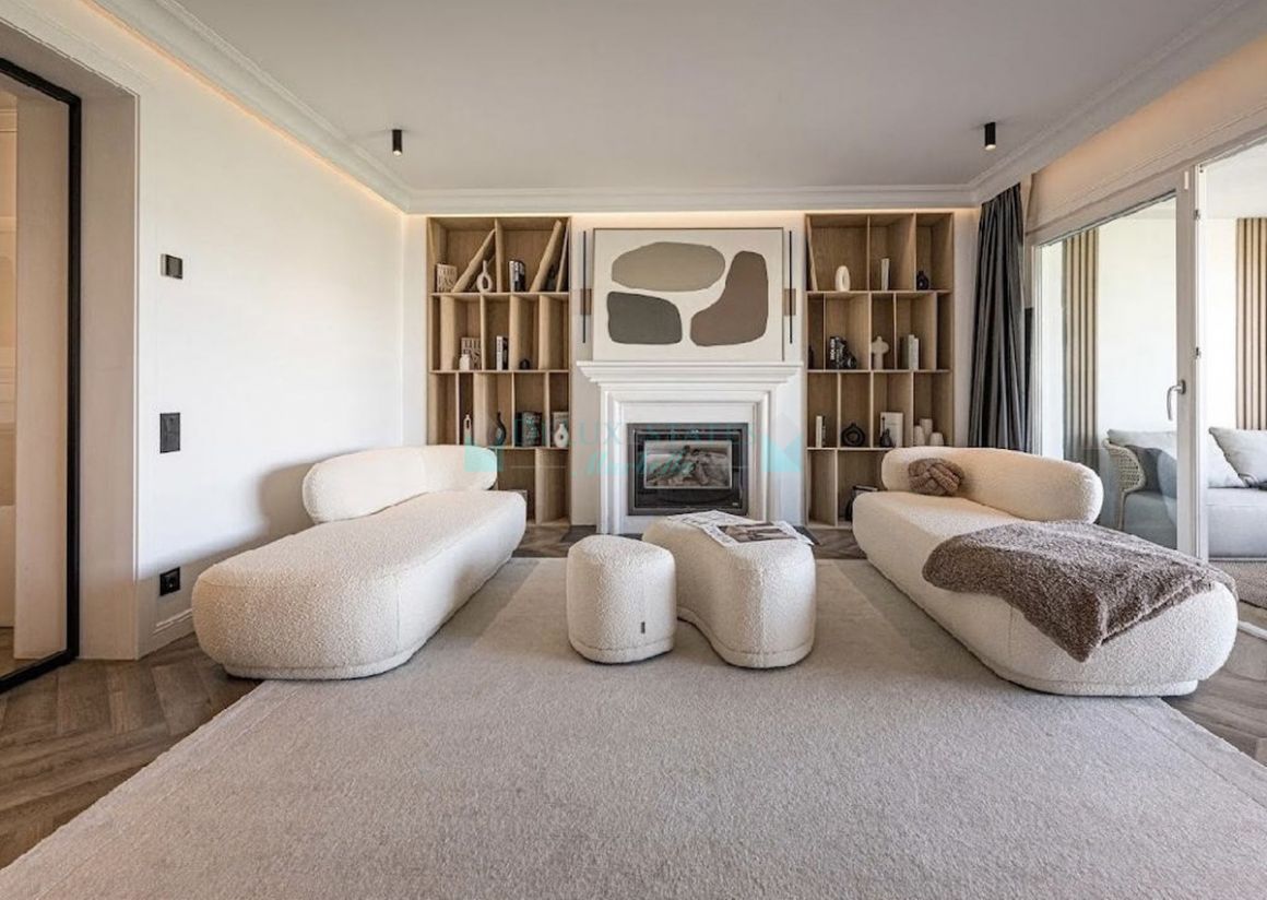 Town House for sale in Benahavis