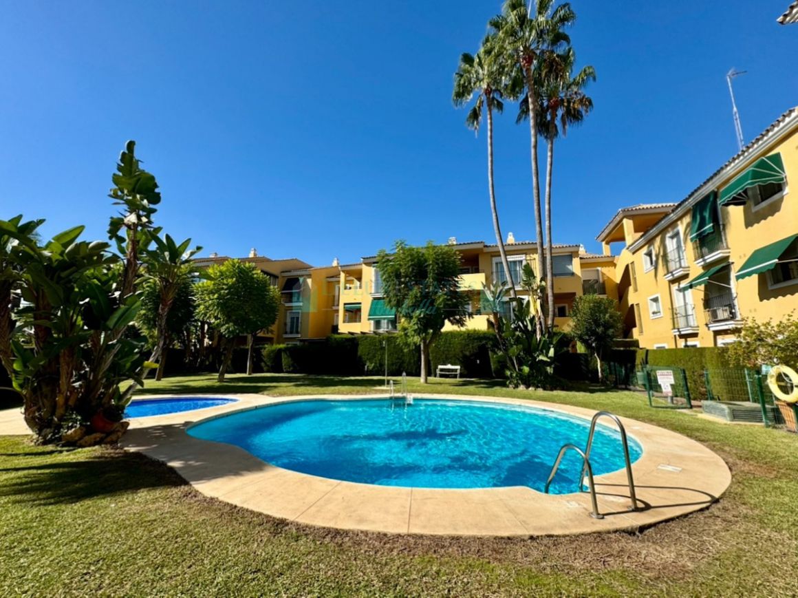 Apartment for sale in  Guadalmina Baja, San Pedro de Alcantara
