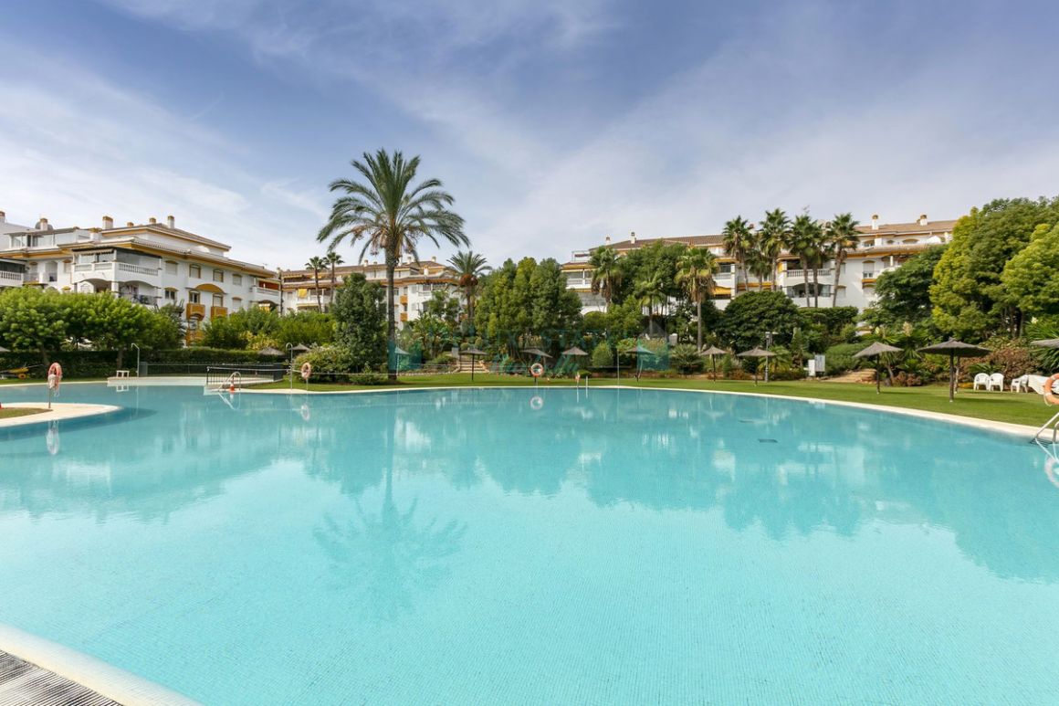 Apartment for sale in Nueva Andalucia