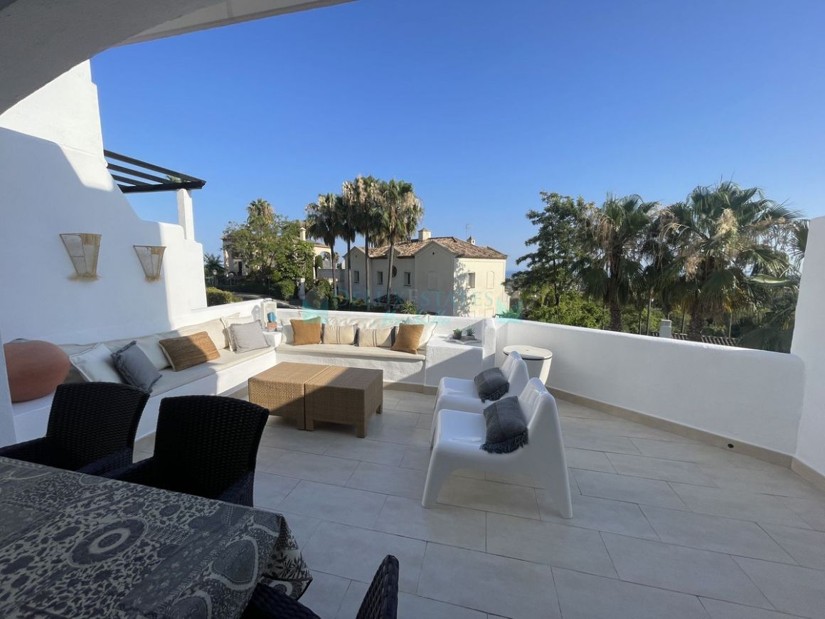 Town House for rent in  Los Arqueros, Benahavis
