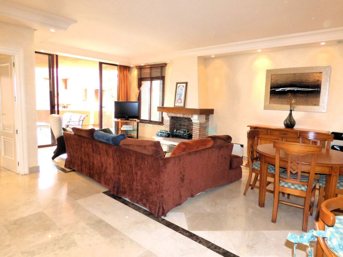 Apartment for sale in Nueva Andalucia