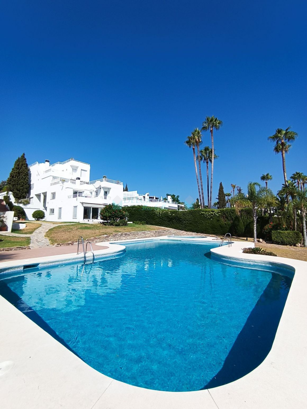 Villa Pareada en Nueva Andalucia