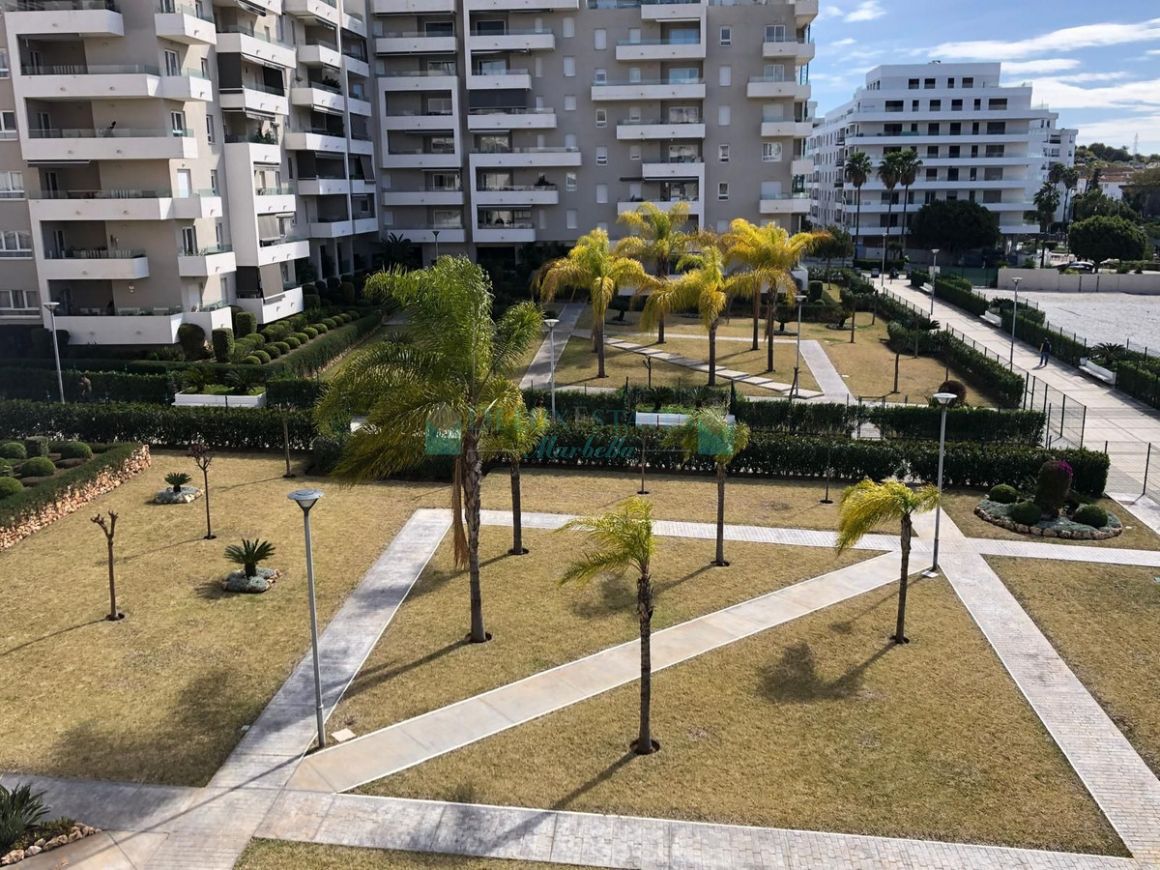 Apartamento en venta en Nueva Andalucia