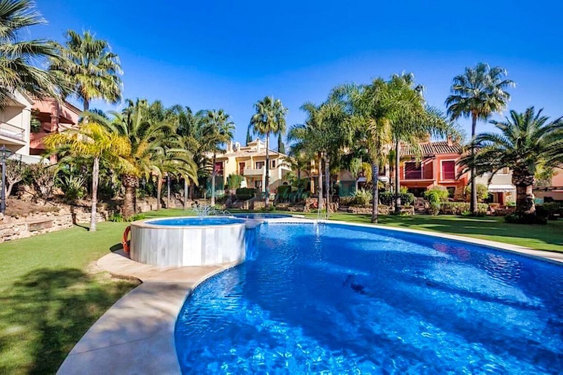 Adosado en venta en Marbella