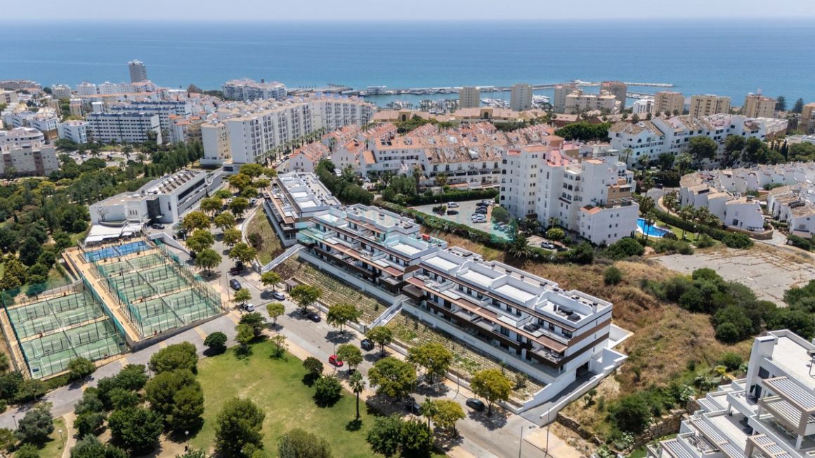 Apartment for sale in Estepona