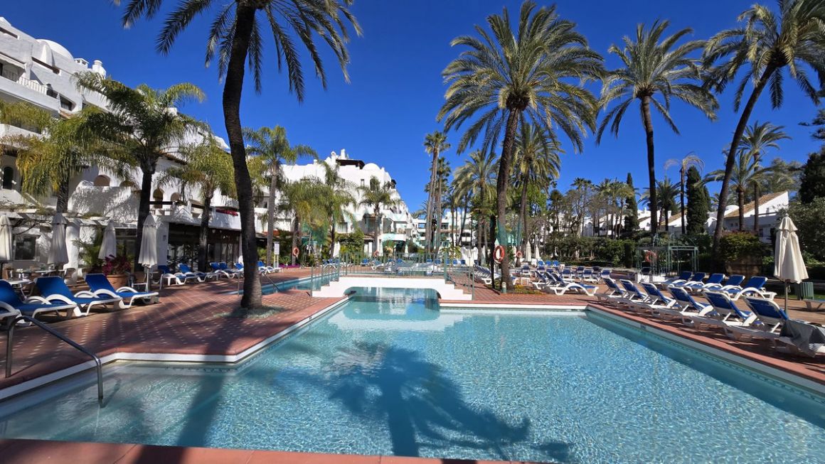 Ground Floor Apartment for sale in Marbella - Puerto Banus