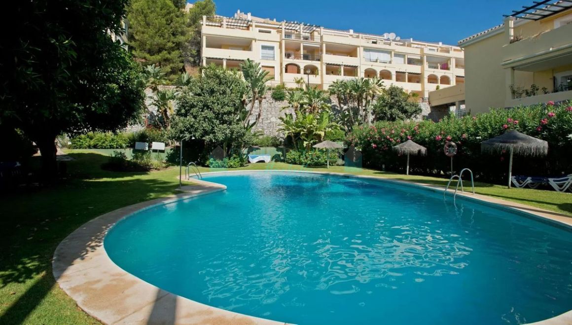 Apartment for sale in  La Quinta, Benahavis