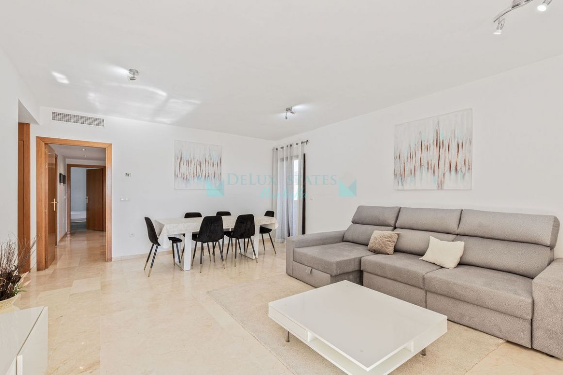Apartment for sale in Estepona