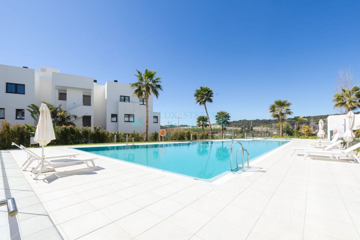 Ground Floor Apartment for sale in Estepona