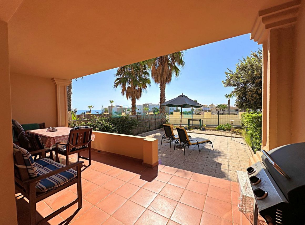 Town House for sale in Estepona