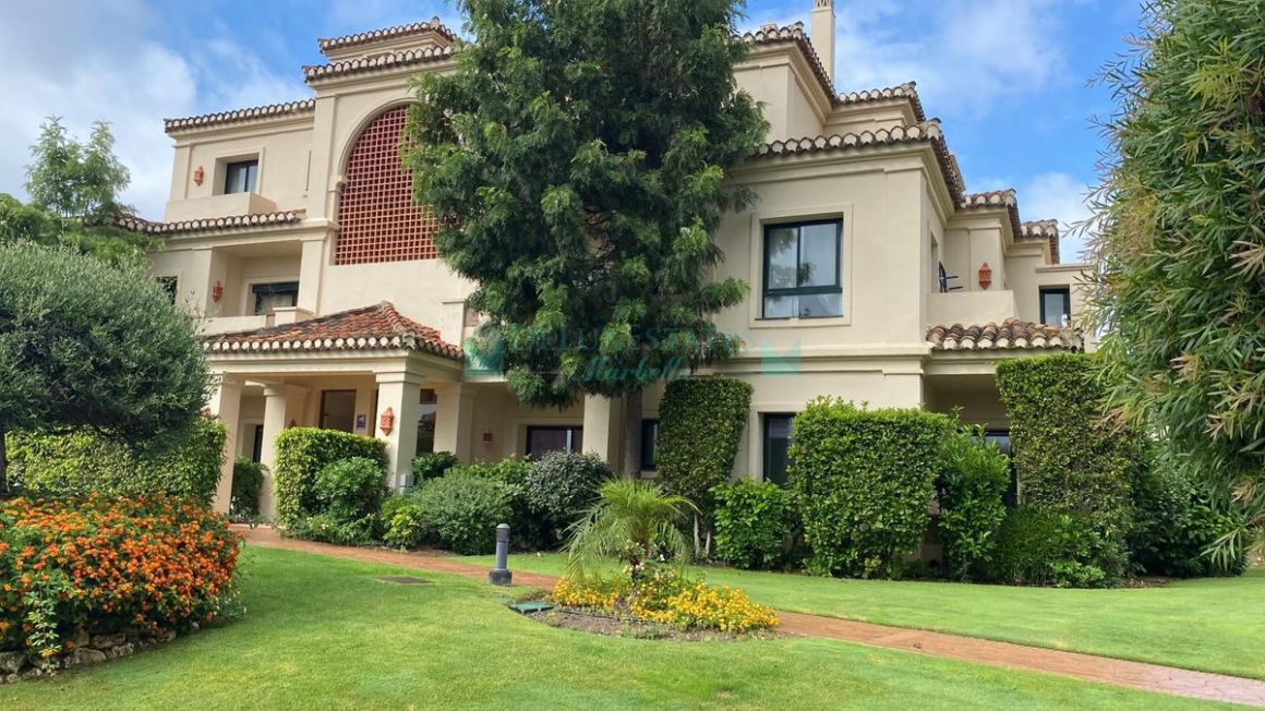 Apartamento Planta Baja en venta en Benahavis