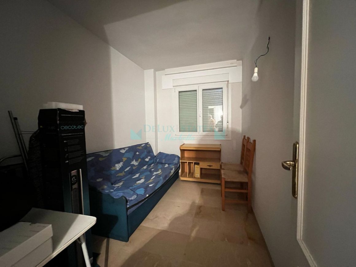 Apartment for sale in Estepona