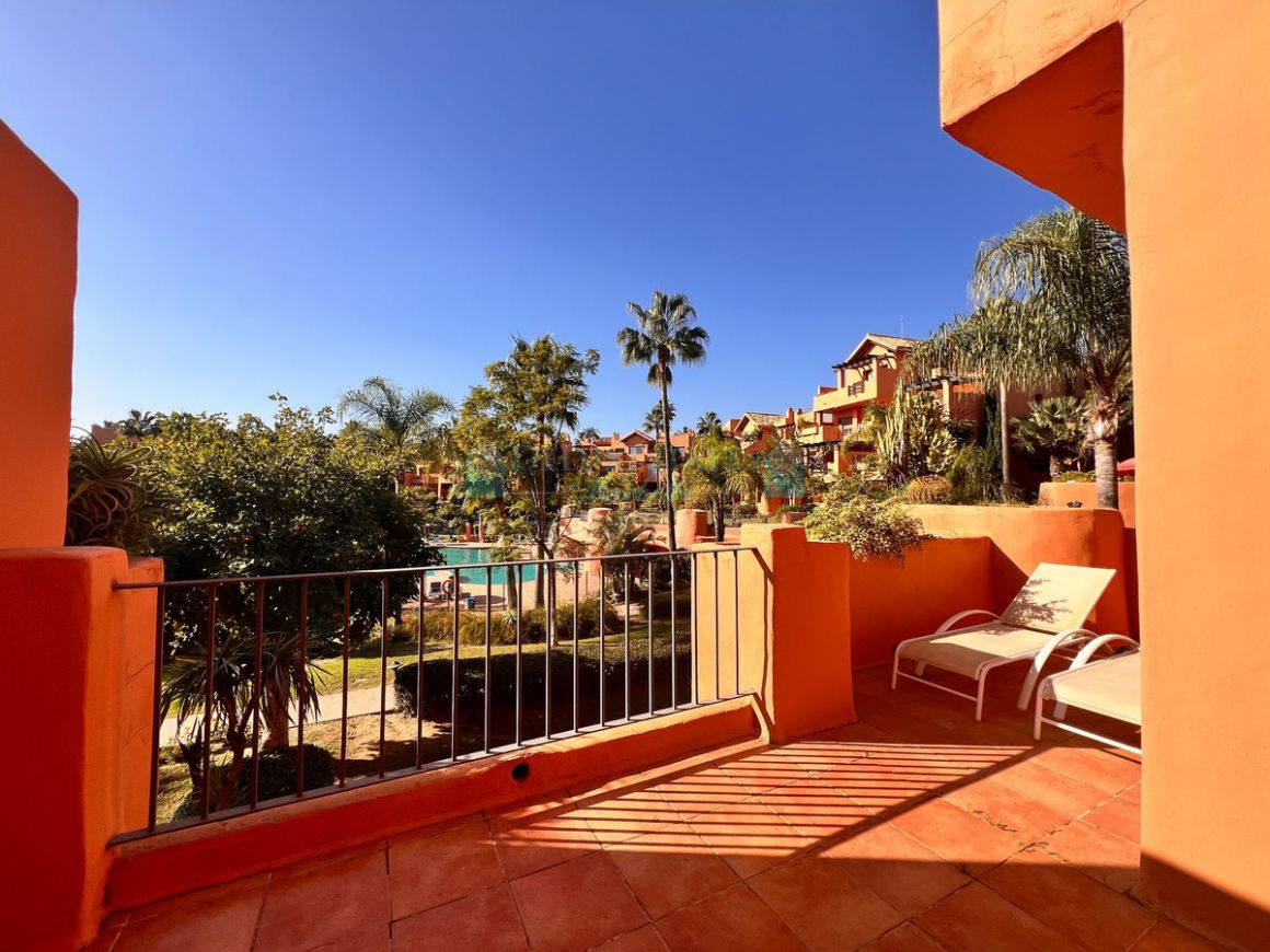 Apartment for sale in Estepona