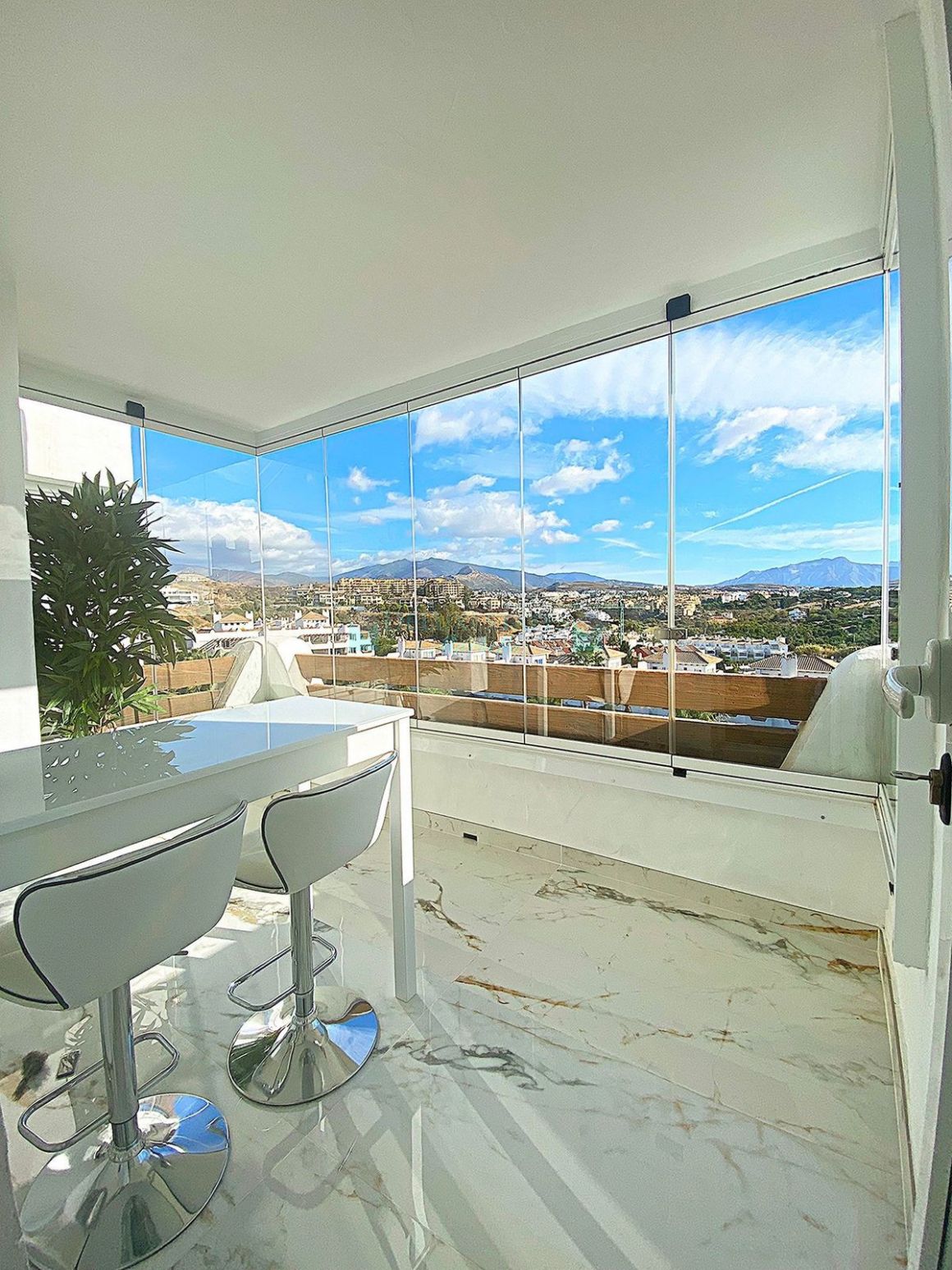 Penthouse for sale in Estepona