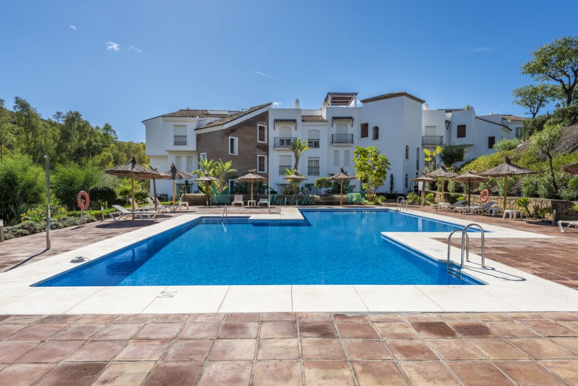 Ground Floor Apartment for sale in  Los Arqueros, Benahavis