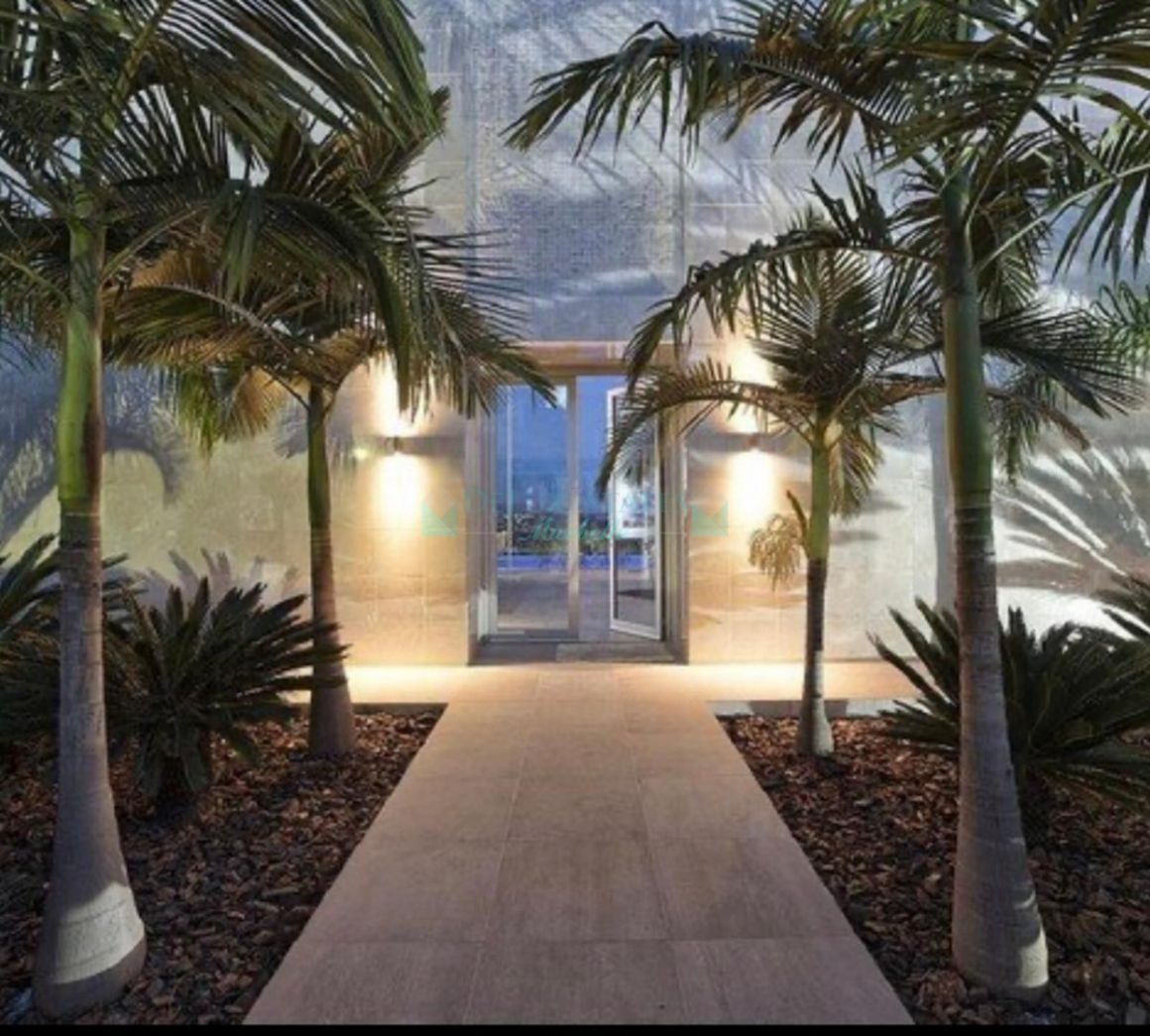 Villa for rent in  La Quinta, Benahavis